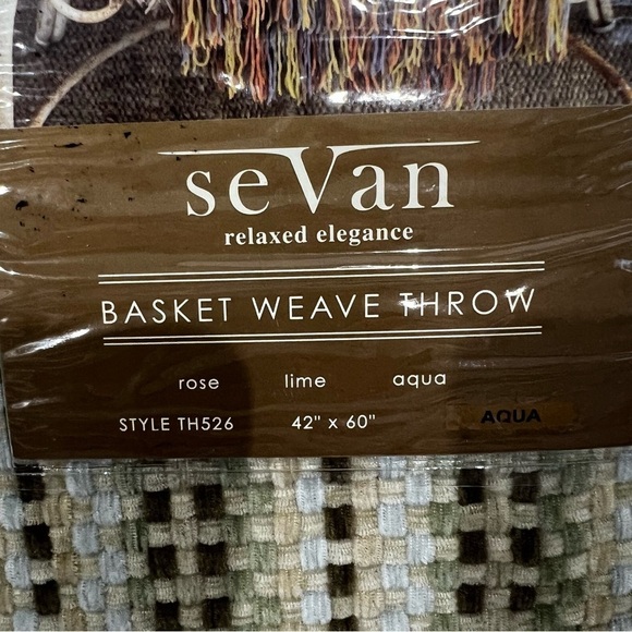 Sevan relaxed elegance basket weave throw blanket rose lime aqua 42 X 60 NEW - Picture 9 of 9